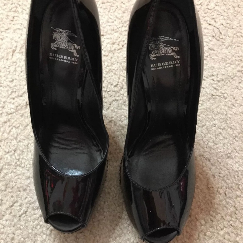 Authentic Burberry Stiletto Pumps