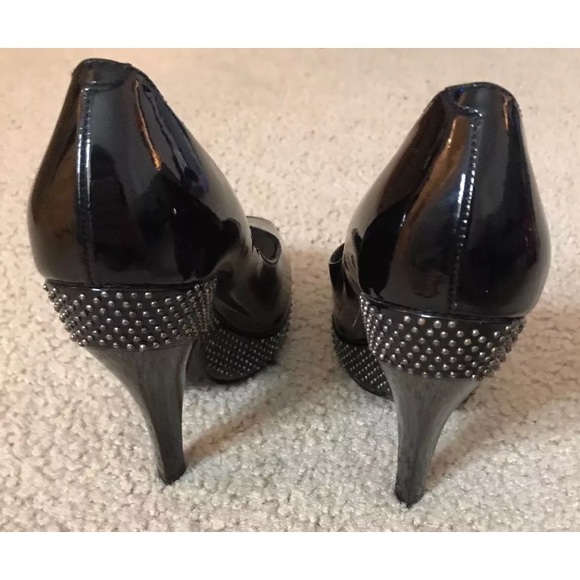 Authentic Burberry Stiletto Pumps - Picture 4 of 6