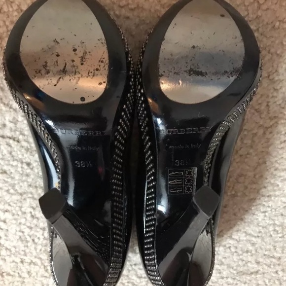 Authentic Burberry Stiletto Pumps - Picture 5 of 6