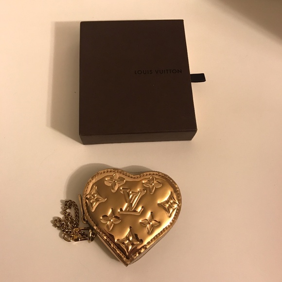 Louis Vuitton Mirror Mioir Monogram Heart Coin - Picture 2 of 7
