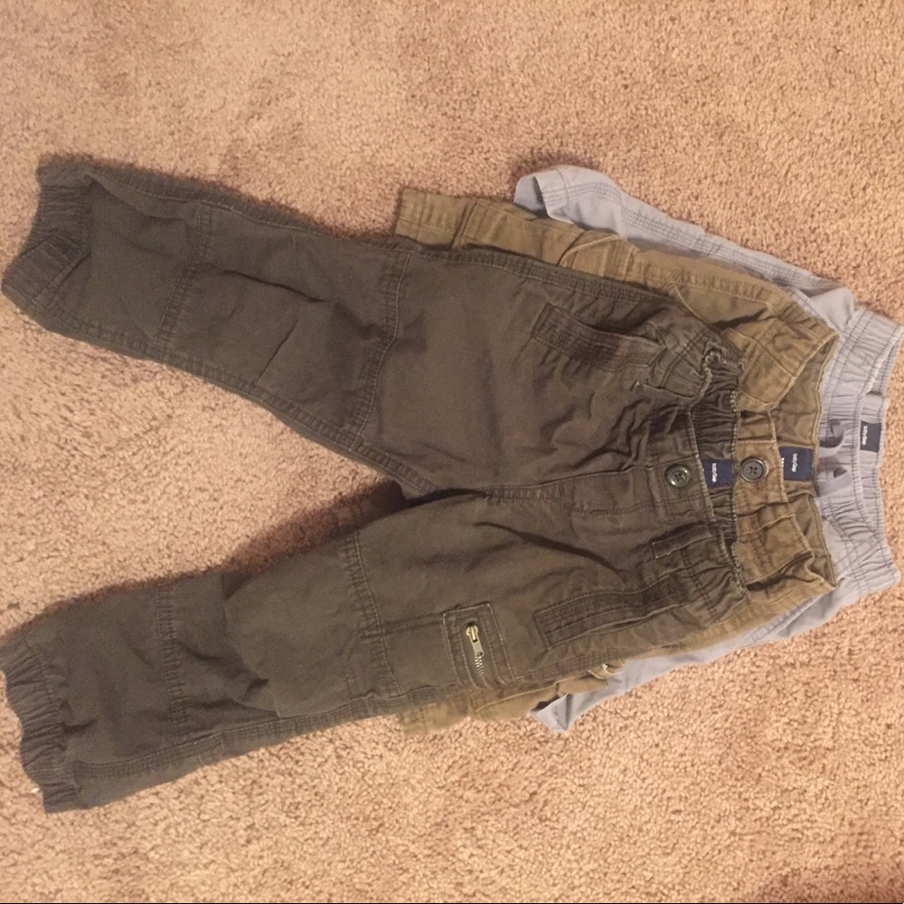 2 babygap shorts & 1 pair of baby gap cargo pants!
