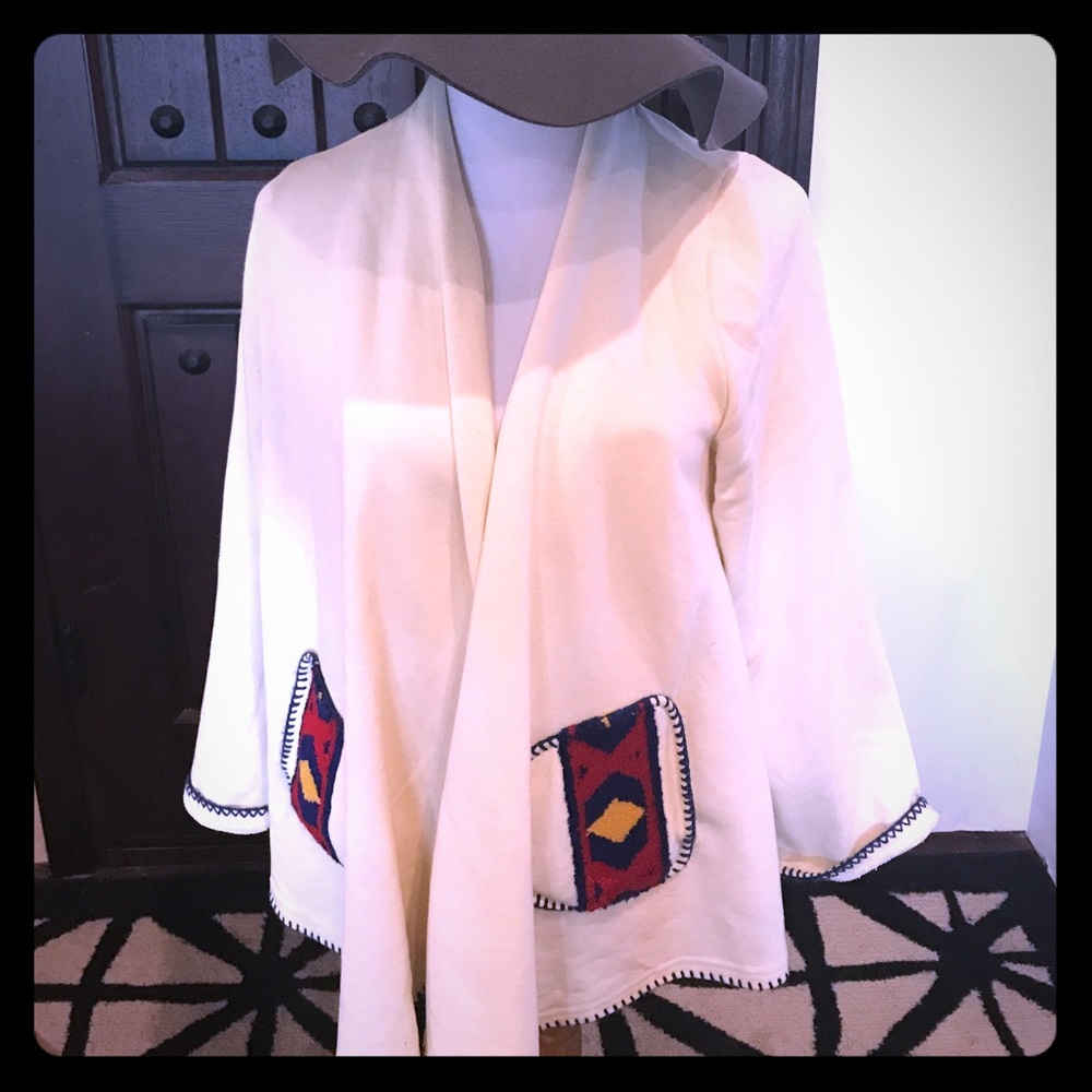 Va Va made in the USA cape boho goes w/ everything