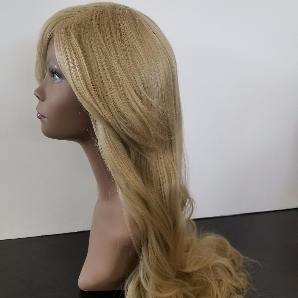 Gorgeous Blond 100% Heat Resistant Synthetic Wig