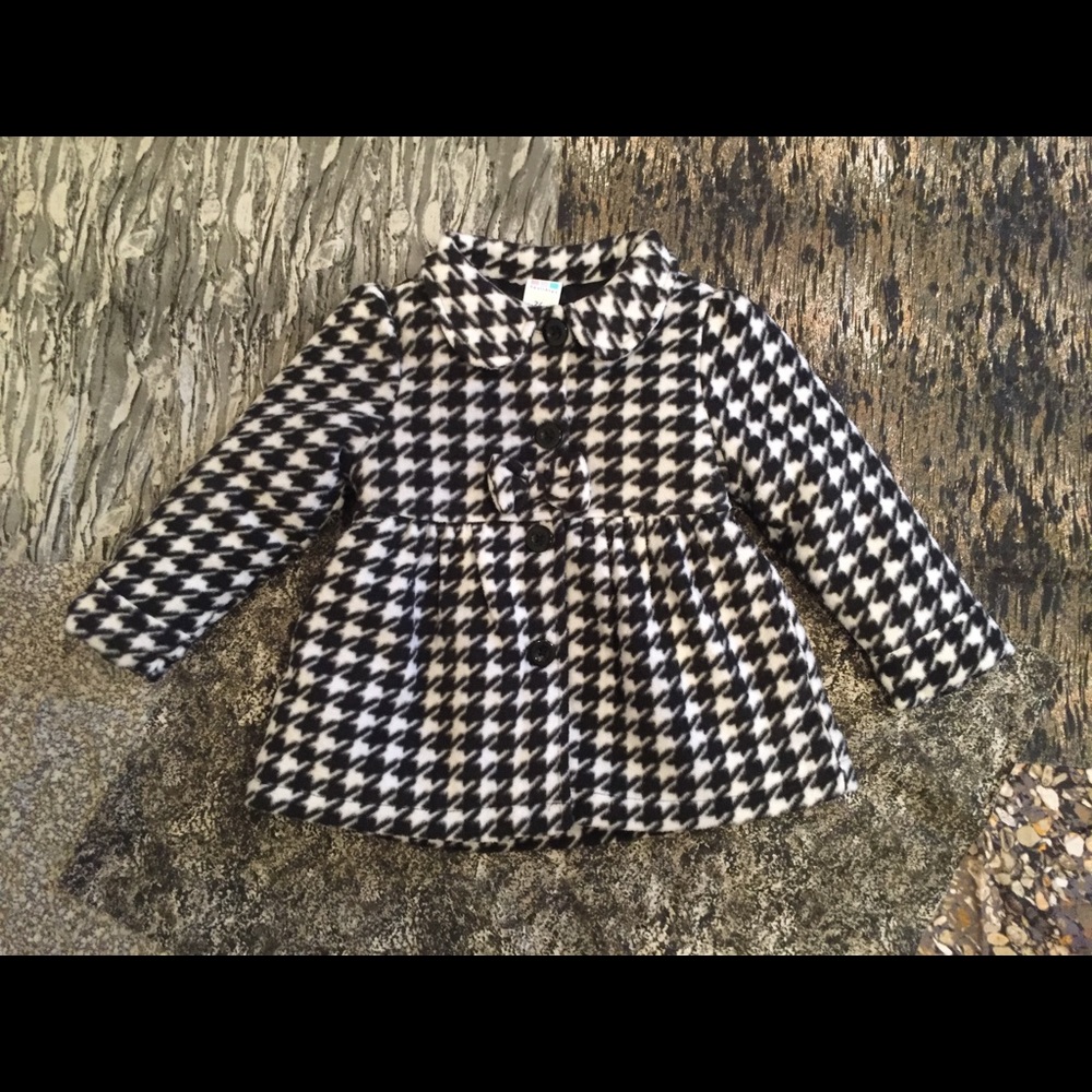 ⛄️Black White Pea Coat 24months