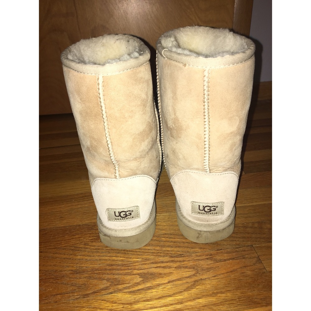 Ugg Classic Short Sand