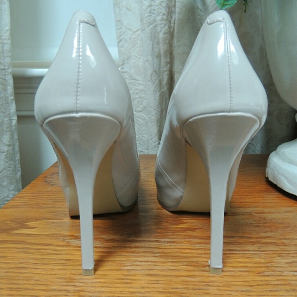 Cream patent high heel Platform NWOT - Picture 4 of 7