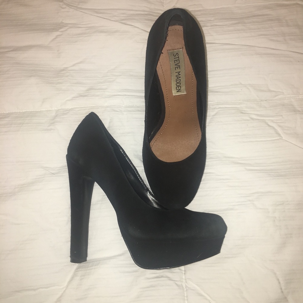 Sexy suede Steve Madden heels