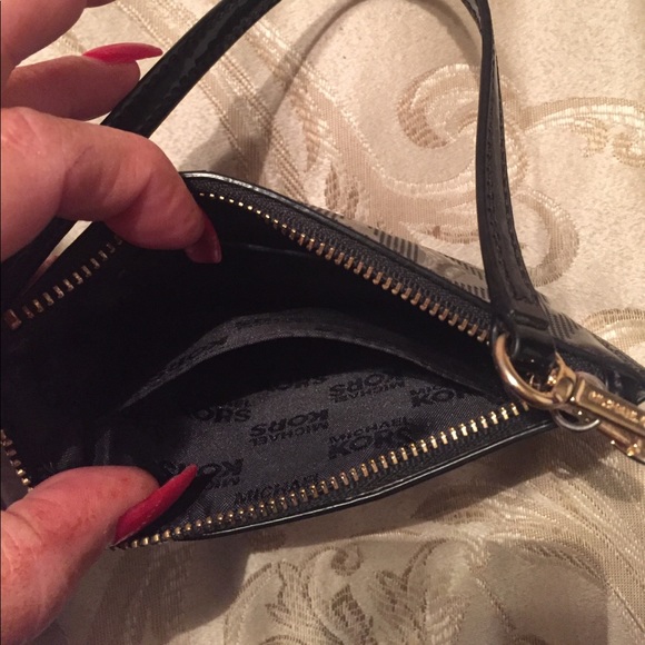 Black Patent Leather Michael Kors Card Holder - Picture 2 of 2