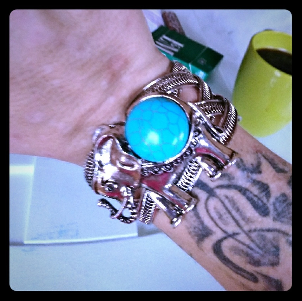 Silver elephant 🐘 bracelet