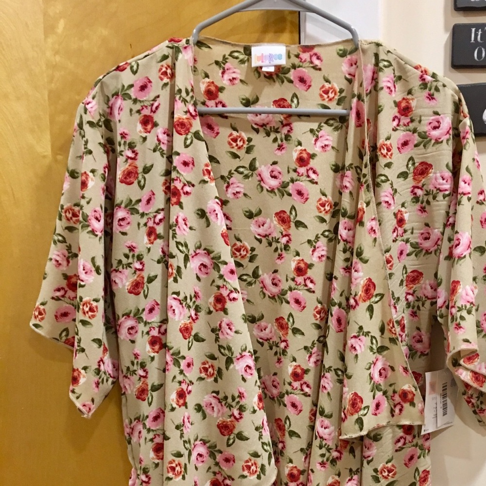 Lularoe Monroe rose print NWT!