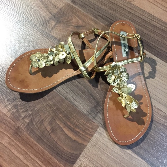 Steve Madden gold leather sandals - Picture 2 of 3