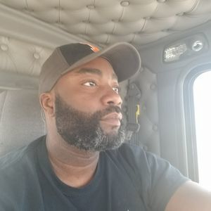 Meet your Posher, Emmanuel