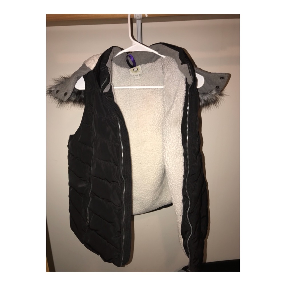 Black Puffer Vest