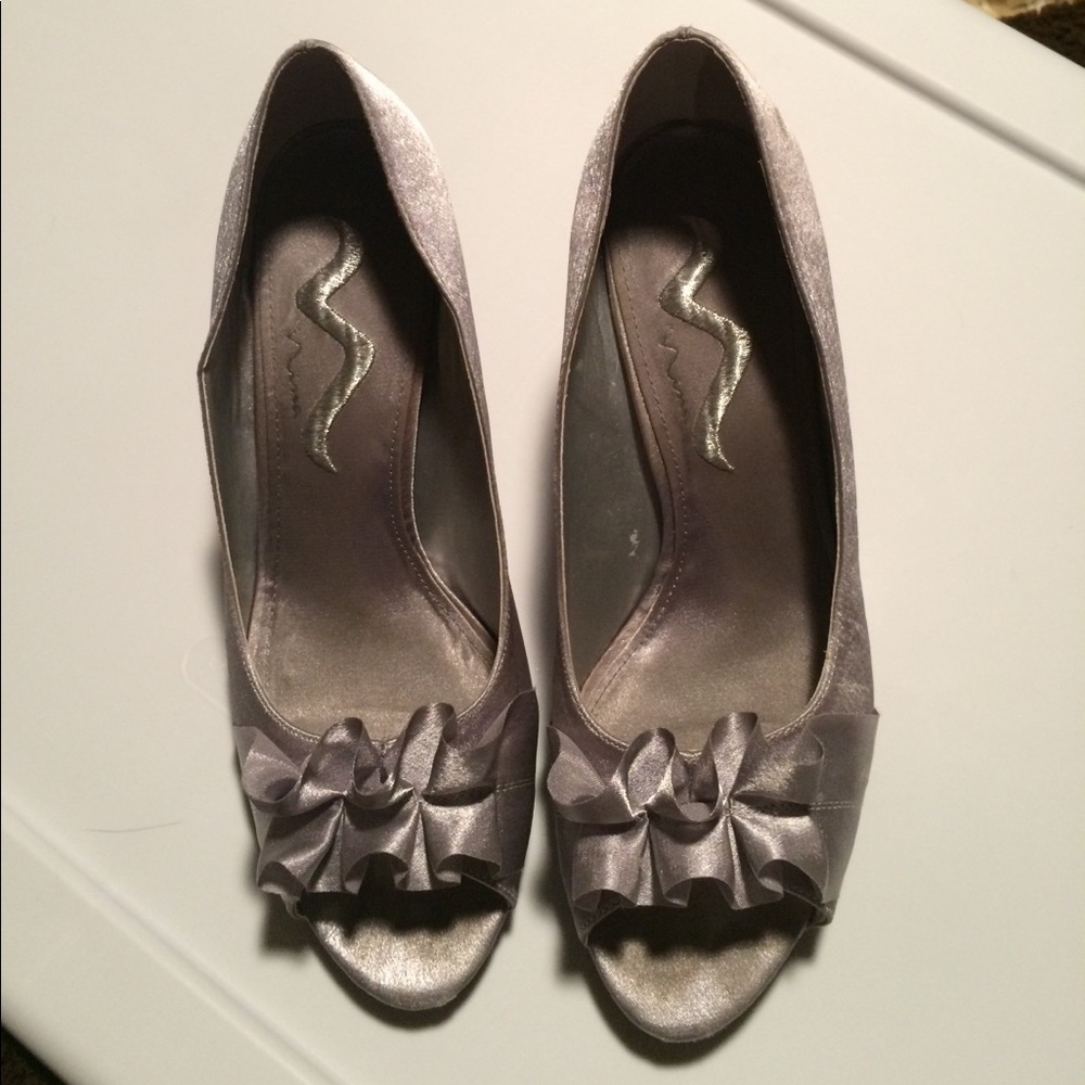 Nina silver dress shoe bridesmaid prom