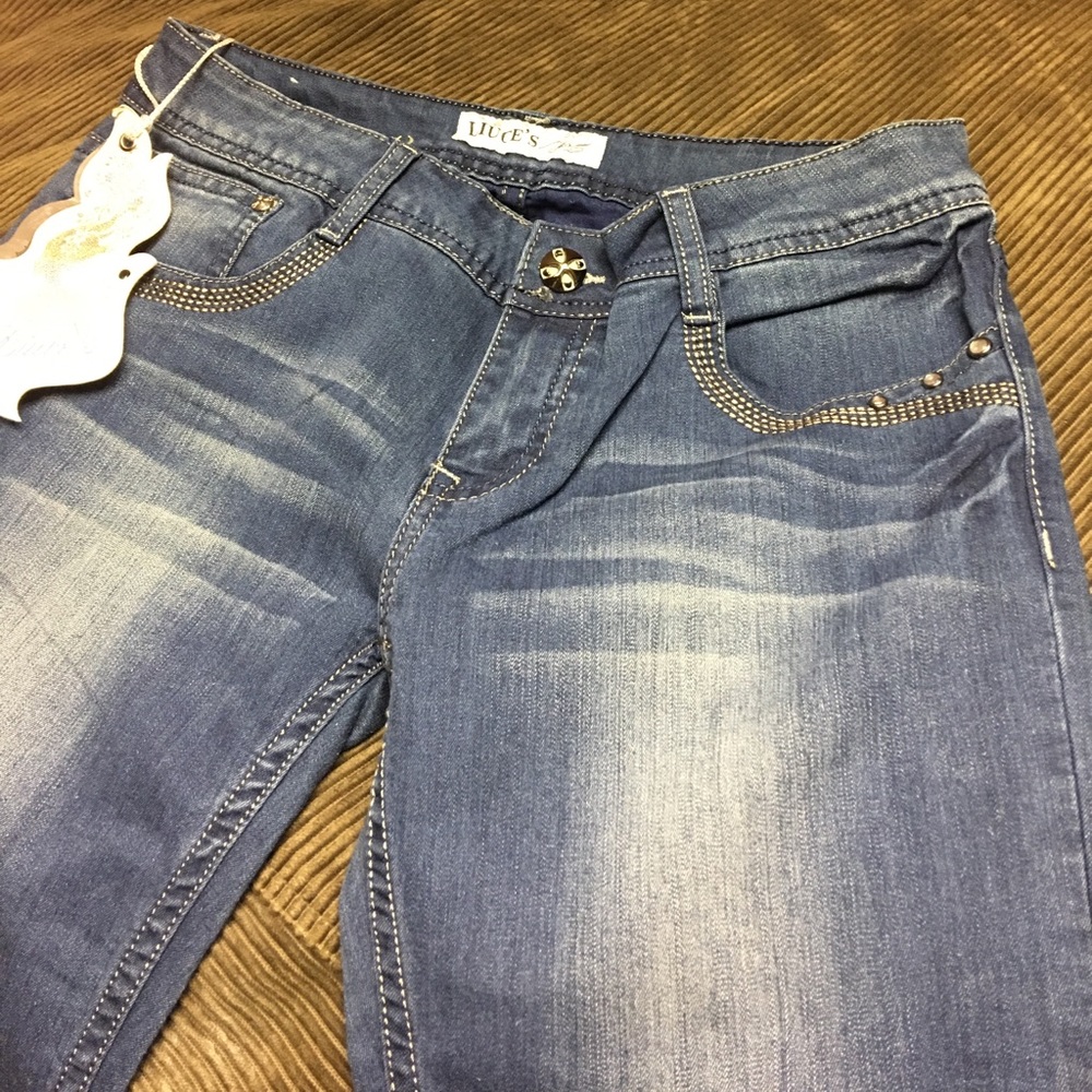 Vault Denim jeans, Liuce’s Jeans size 9, NWT