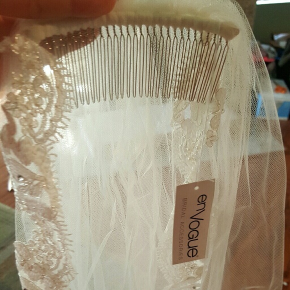 Ivory Mantilla Veil
