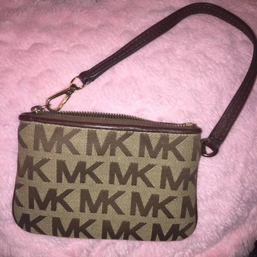 Michael kors wallet