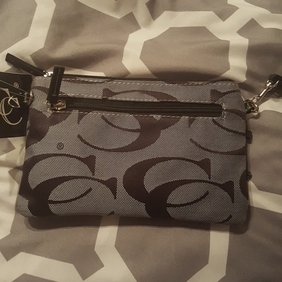 Purse - Picture 2 of 3