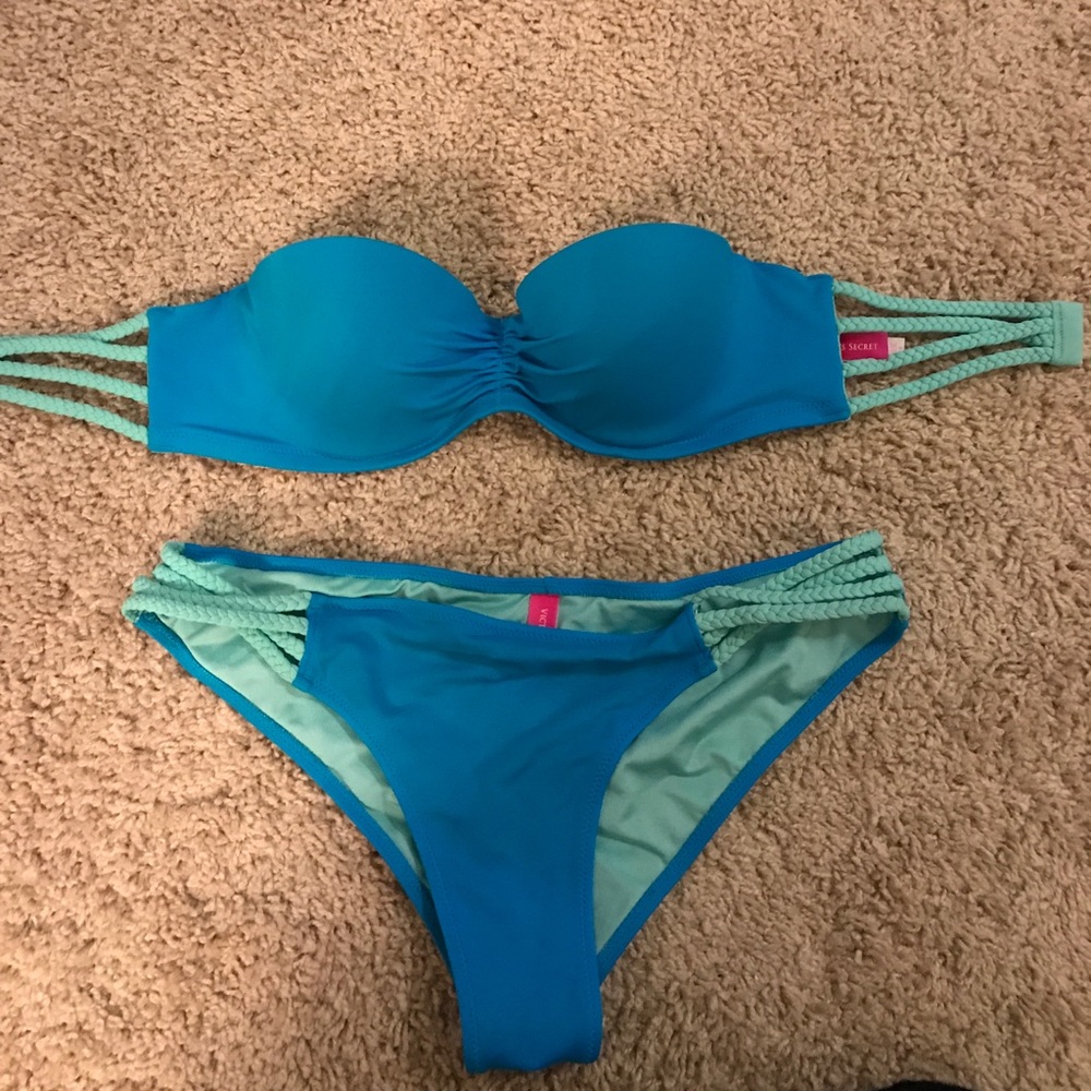 Victoria’s Secret bathing suit - Picture 1 of 1