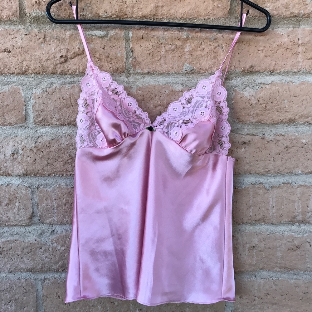 Pink lace cami with little black rose