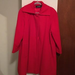 Ellen Tracy red swing coat