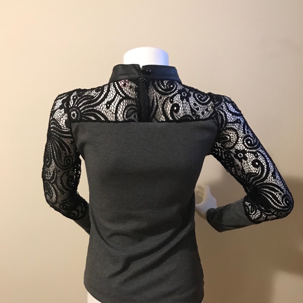 Black lace sleeve sweater - Picture 3 of 3