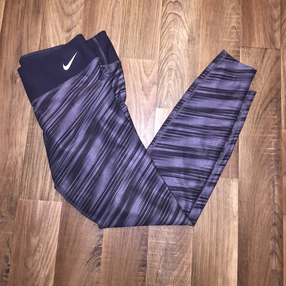 Nike leggings