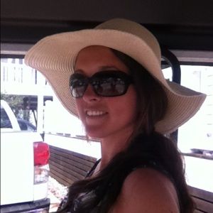 Meet your Posher, Kendra