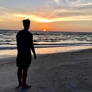 Meet your Posher, Sam