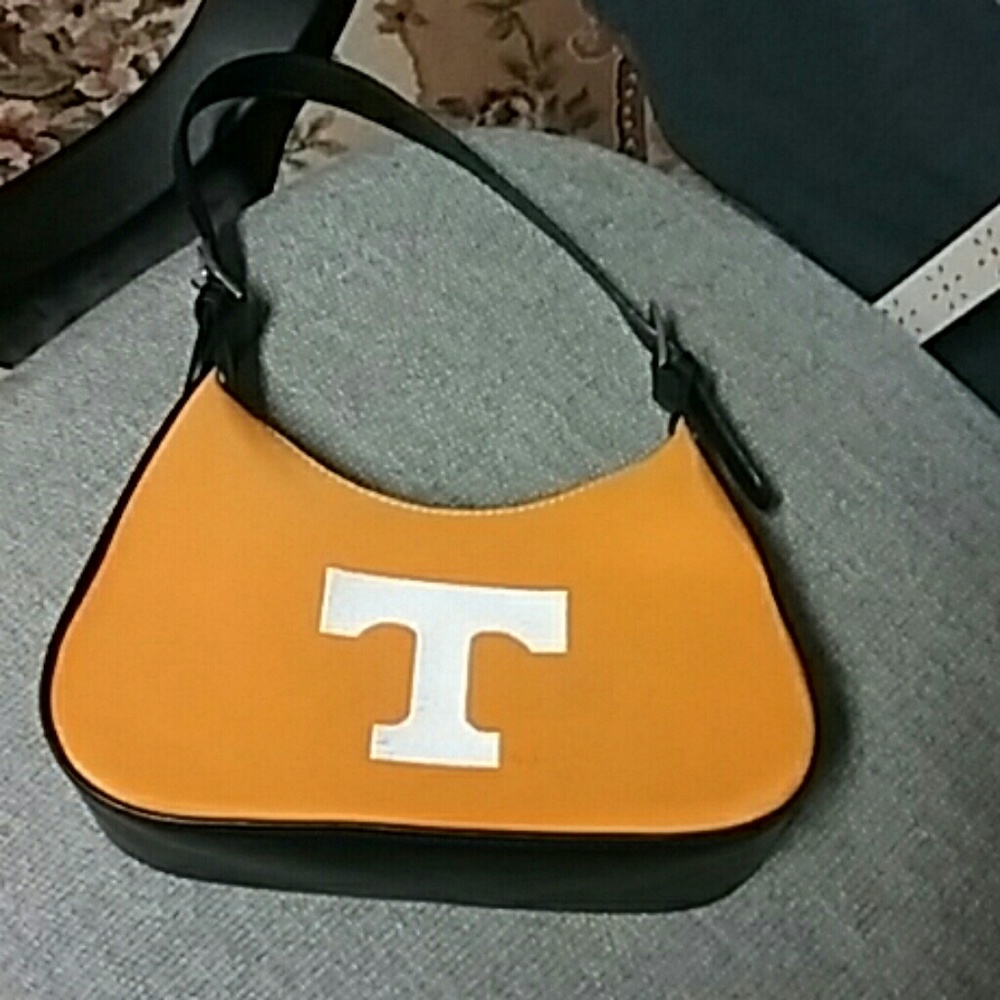 Tennessee purse