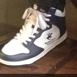 Meet your Posher, Leon