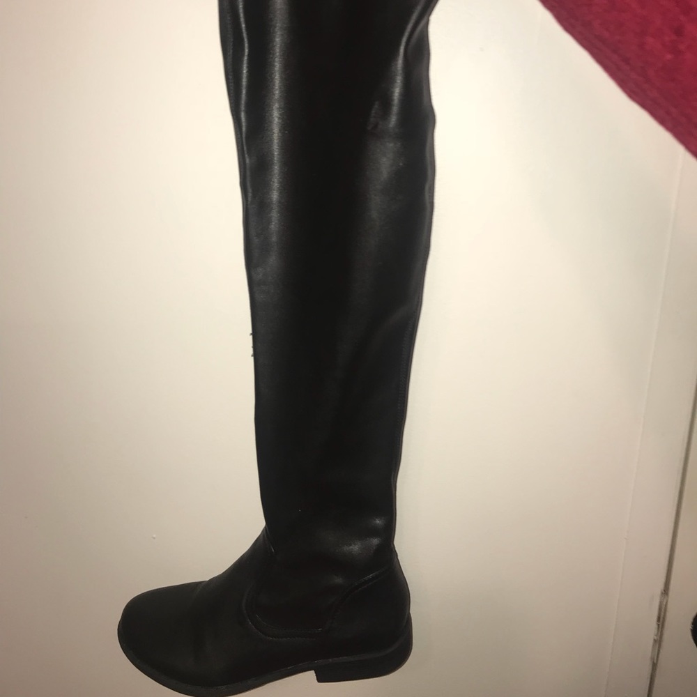 Black thigh nigh boots