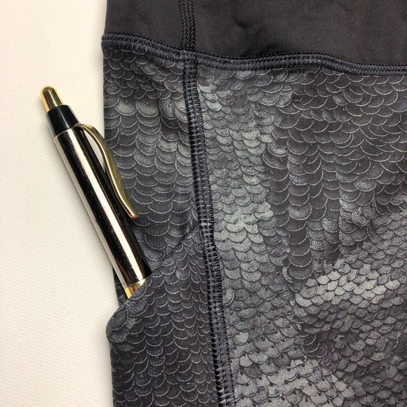 LULULEMON Snakeskin Sequins Speed Tights SOLD OUT - Picture 7 of 8