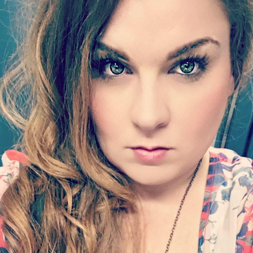 Meet your Posher, Nicole