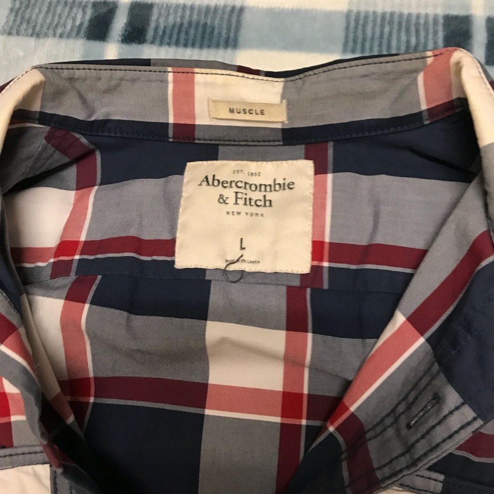 Shirt - Picture 3 of 3