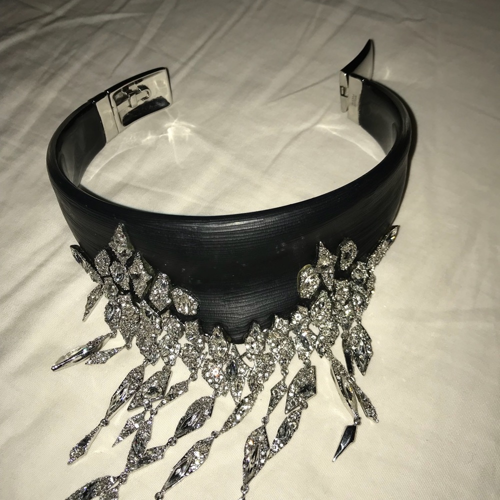 Cascade Fringe Hinge Collar Necklace !!!