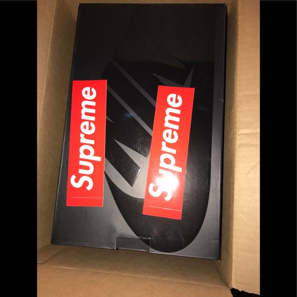 Supreme Nike Humara size 13. - Picture 3 of 3