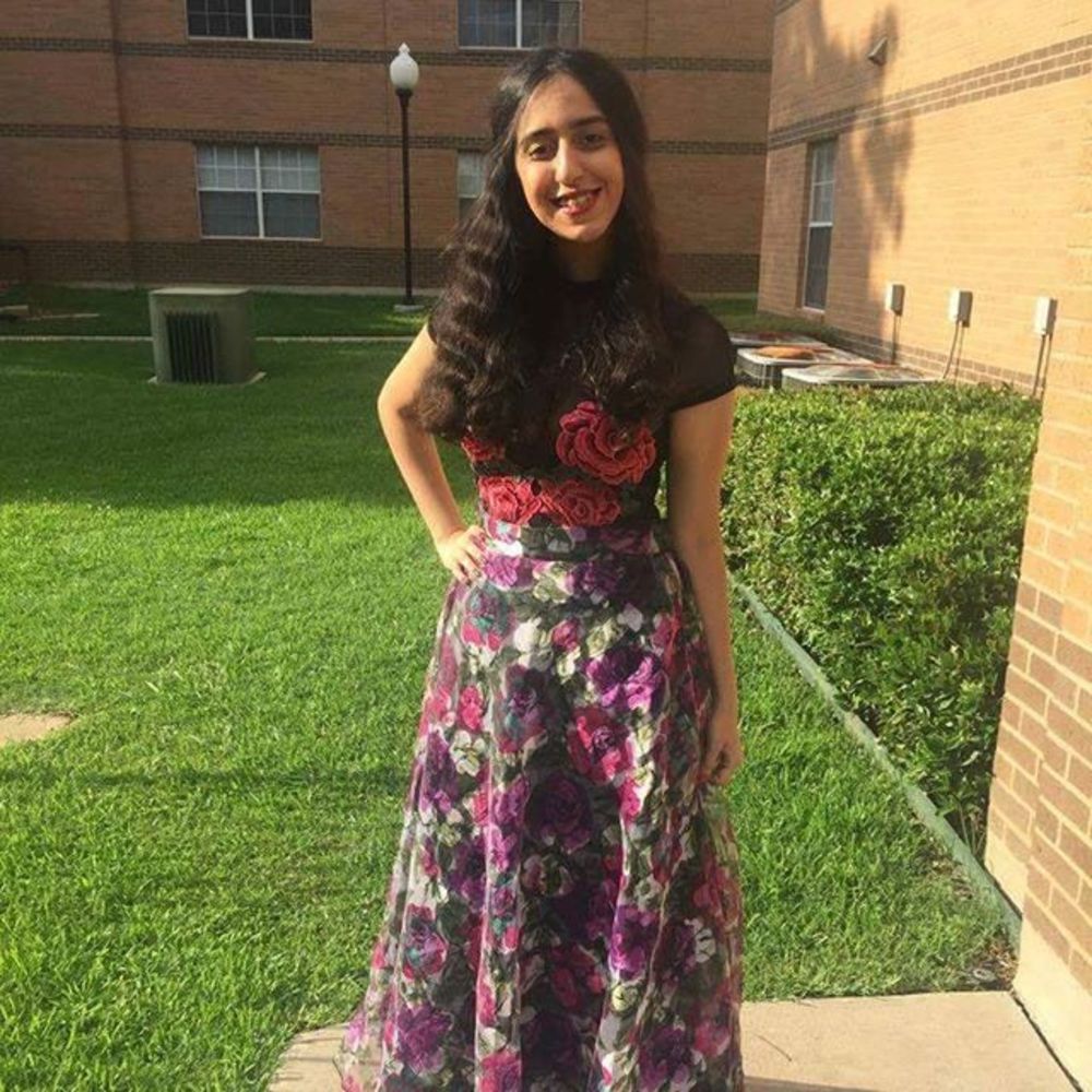 Meet your Posher, Batool