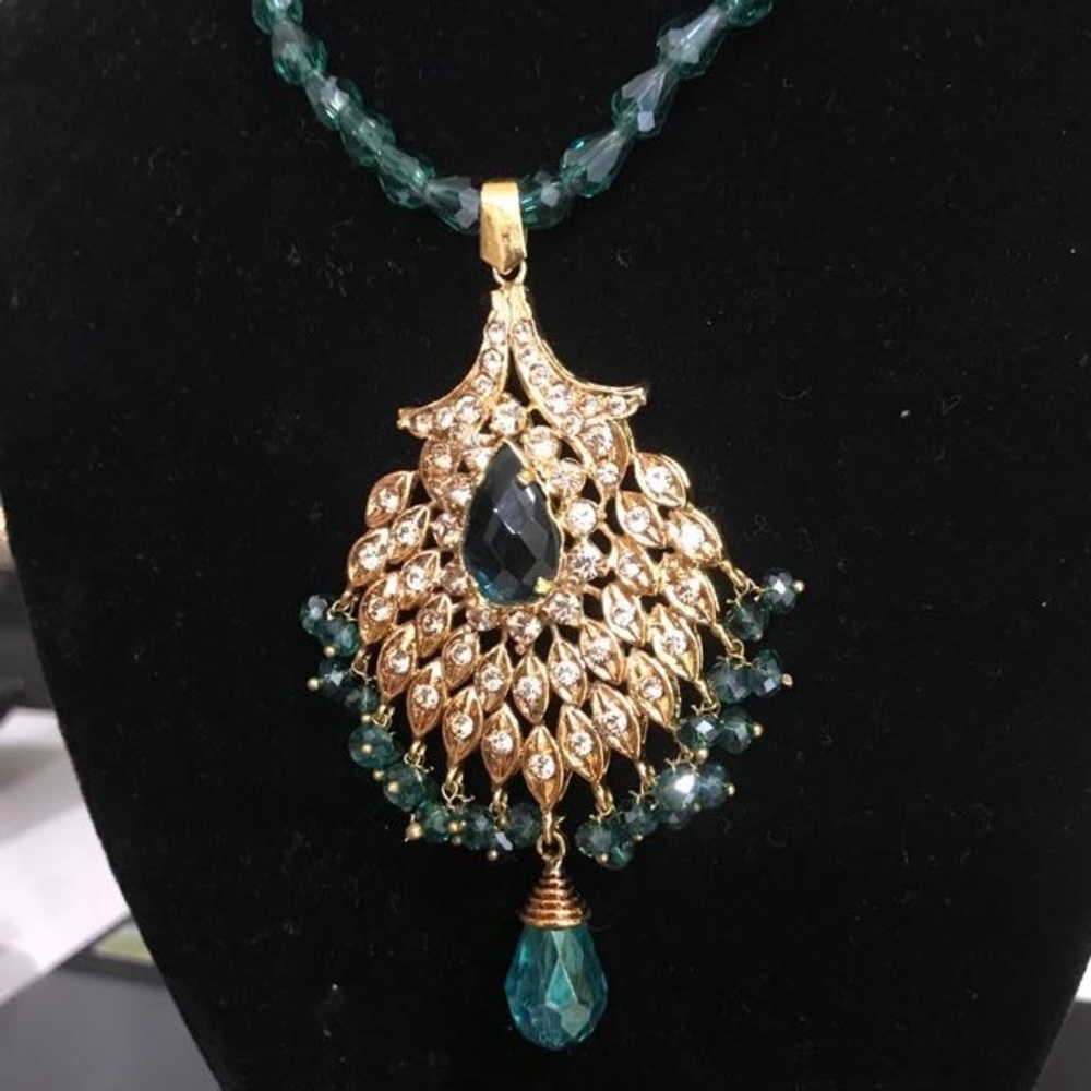 Peacock inspired necklace and earrings set