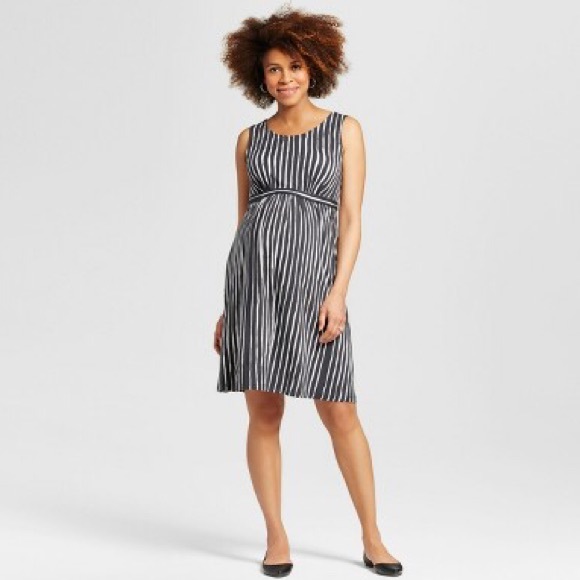 Liz Lange Dresses & Skirts - Liz Lange Maternity dress