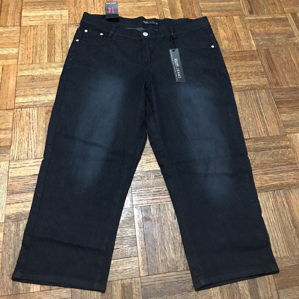 Women’s Crop Jeans Size 14