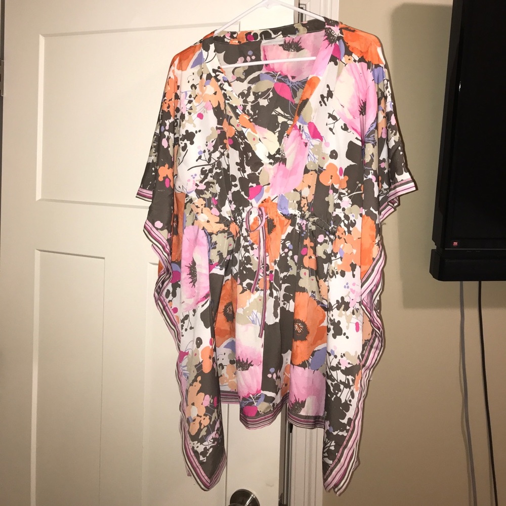 NY & Company - Floral Poncho.  Sz. L