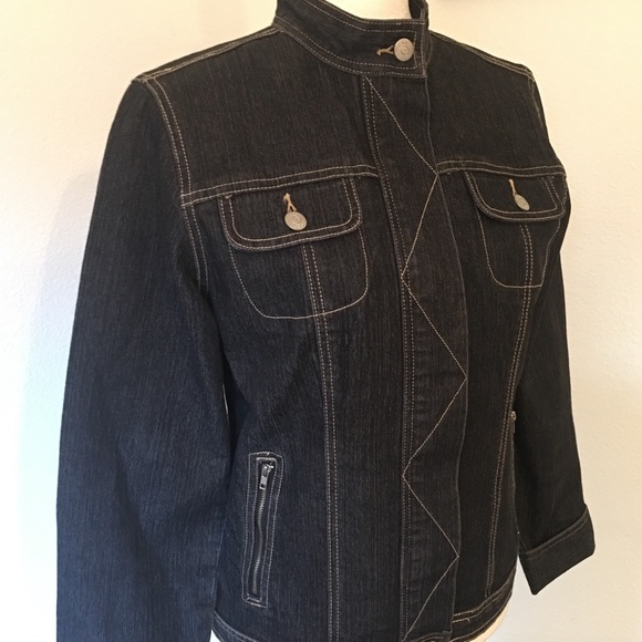 CAbi Dark Wash Denim Jacket sz Small - Picture 2 of 5