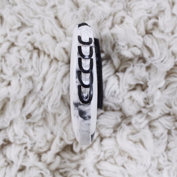 NEW | Accessories | White Marble Leather Clutch - Picture 4 of 4