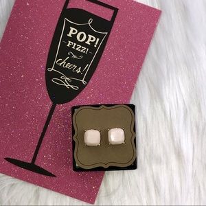 💰Soft Pink Cushion Cut Stud Earrings