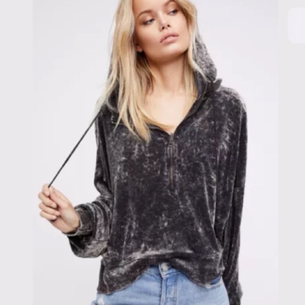 ๐SOLD๐ FREE PEOPLE I'm Sure It's Velour Hoodie - Picture 1 of 8