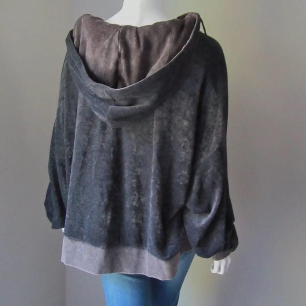 ๐SOLD๐ FREE PEOPLE I'm Sure It's Velour Hoodie - Picture 6 of 8
