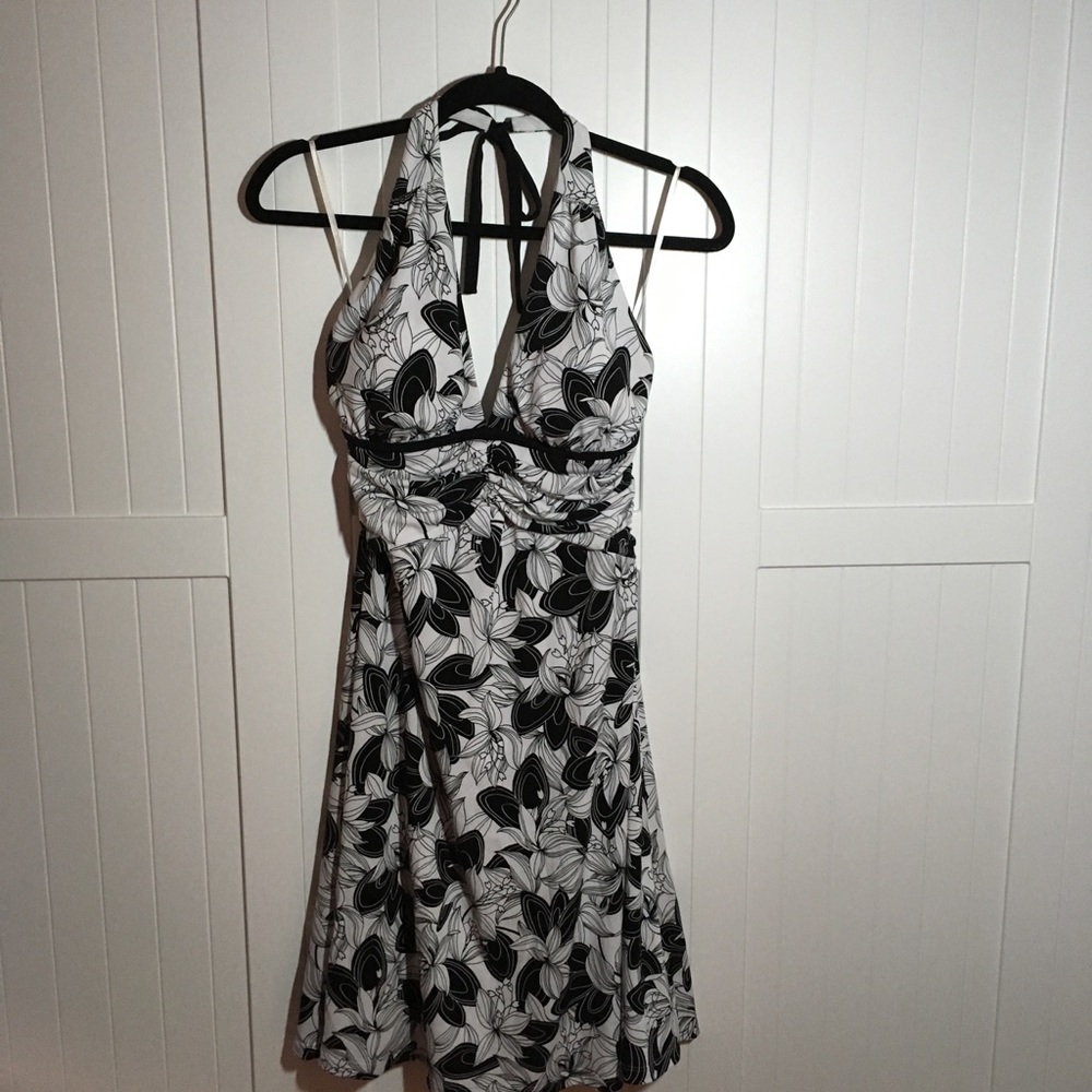 White House Black Market halter dress 4