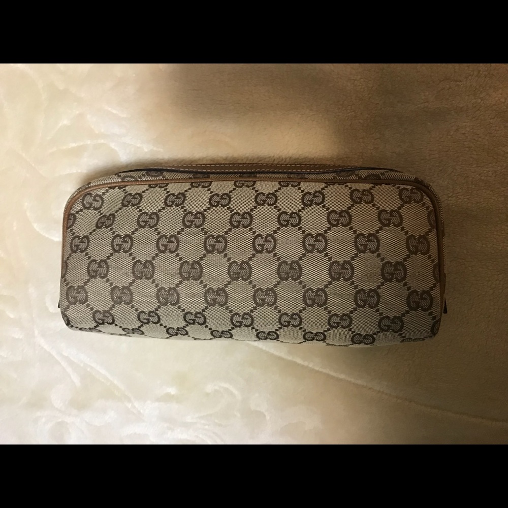 100% Authentic Gucci Makeup Case
