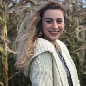 Meet your Posher, Olivia